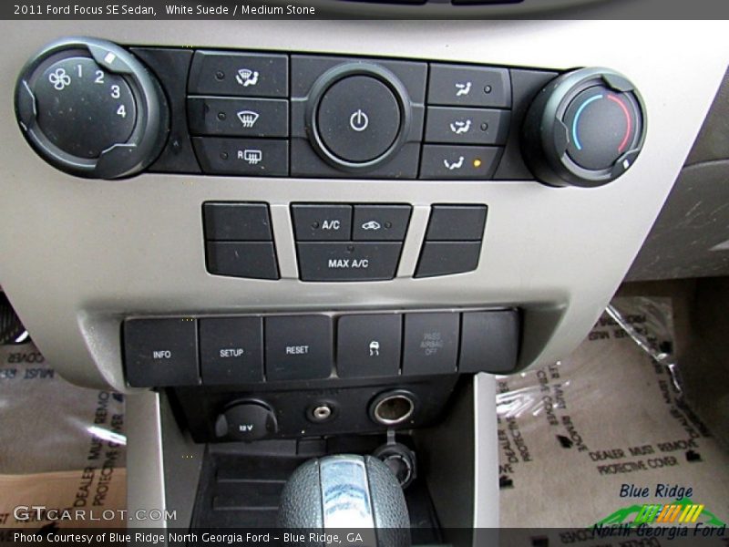 White Suede / Medium Stone 2011 Ford Focus SE Sedan