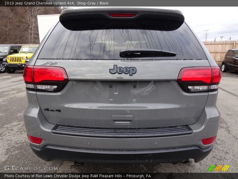 Sting-Gray / Black 2019 Jeep Grand Cherokee Upland 4x4