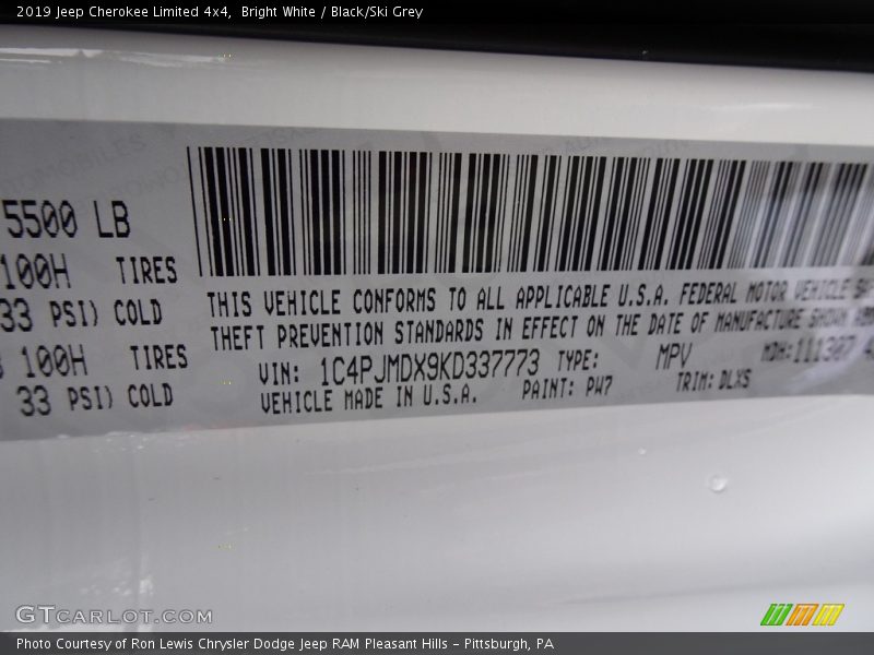 Bright White / Black/Ski Grey 2019 Jeep Cherokee Limited 4x4