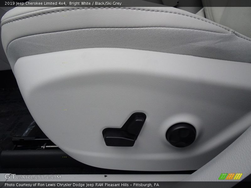 Bright White / Black/Ski Grey 2019 Jeep Cherokee Limited 4x4