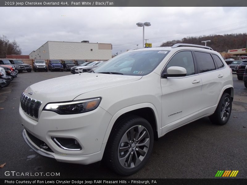 Pearl White / Black/Tan 2019 Jeep Cherokee Overland 4x4