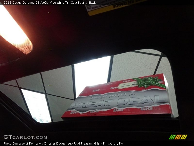 Vice White Tri-Coat Pearl / Black 2018 Dodge Durango GT AWD