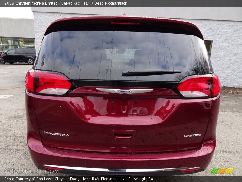 Velvet Red Pearl / Deep Mocha/Black 2019 Chrysler Pacifica Limited