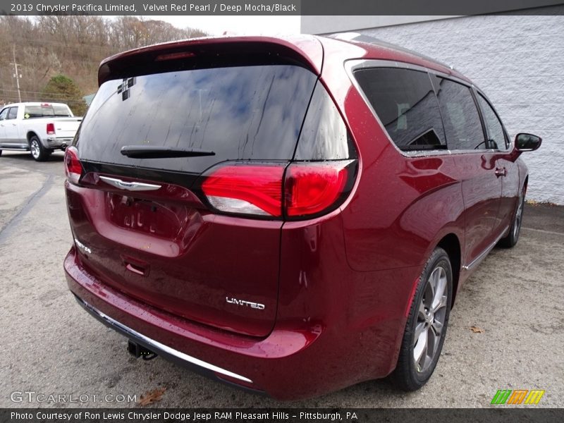 Velvet Red Pearl / Deep Mocha/Black 2019 Chrysler Pacifica Limited