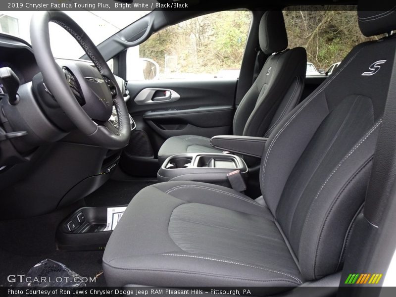 Bright White / Black/Black 2019 Chrysler Pacifica Touring Plus