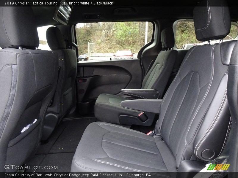 Bright White / Black/Black 2019 Chrysler Pacifica Touring Plus