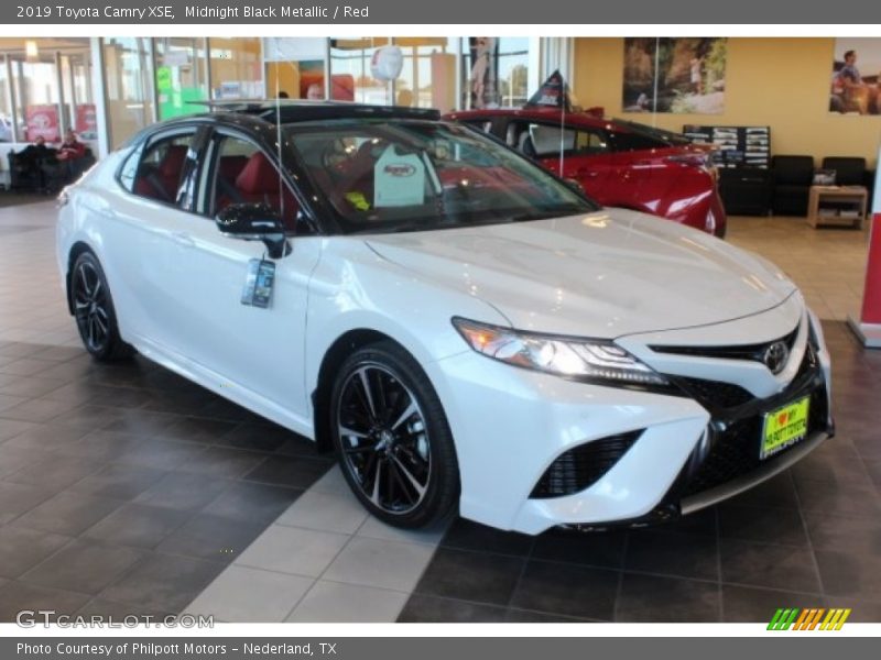 Midnight Black Metallic / Red 2019 Toyota Camry XSE