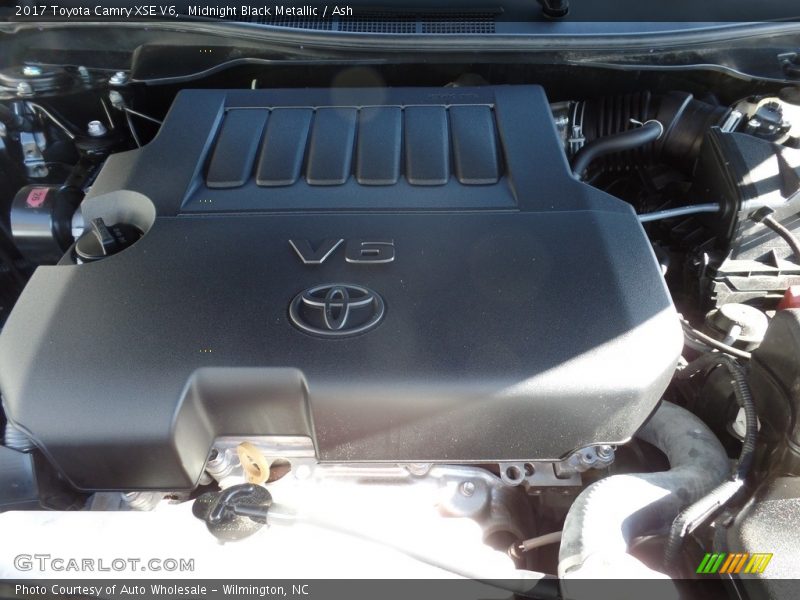 Midnight Black Metallic / Ash 2017 Toyota Camry XSE V6