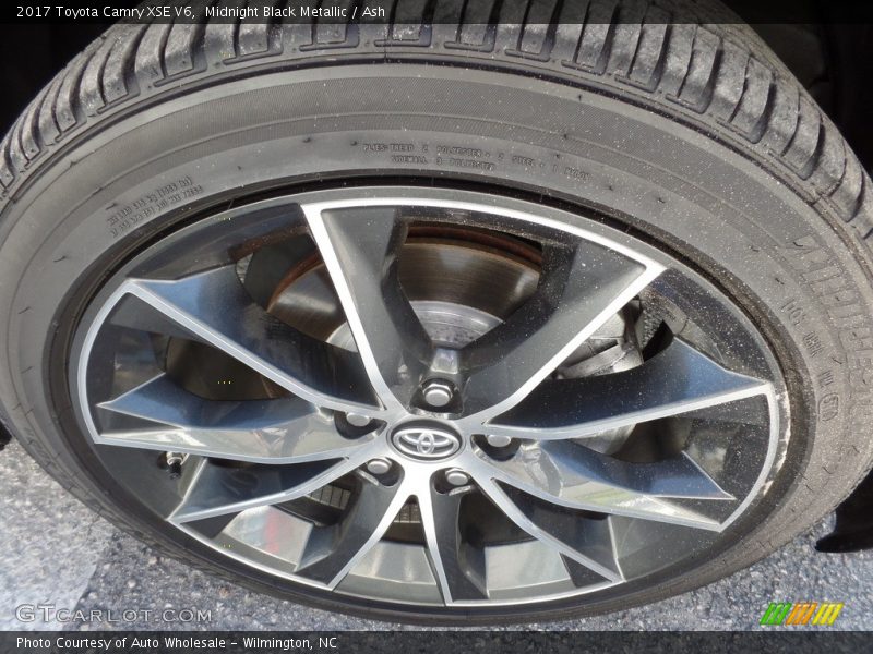 Midnight Black Metallic / Ash 2017 Toyota Camry XSE V6