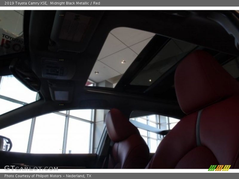 Midnight Black Metallic / Red 2019 Toyota Camry XSE