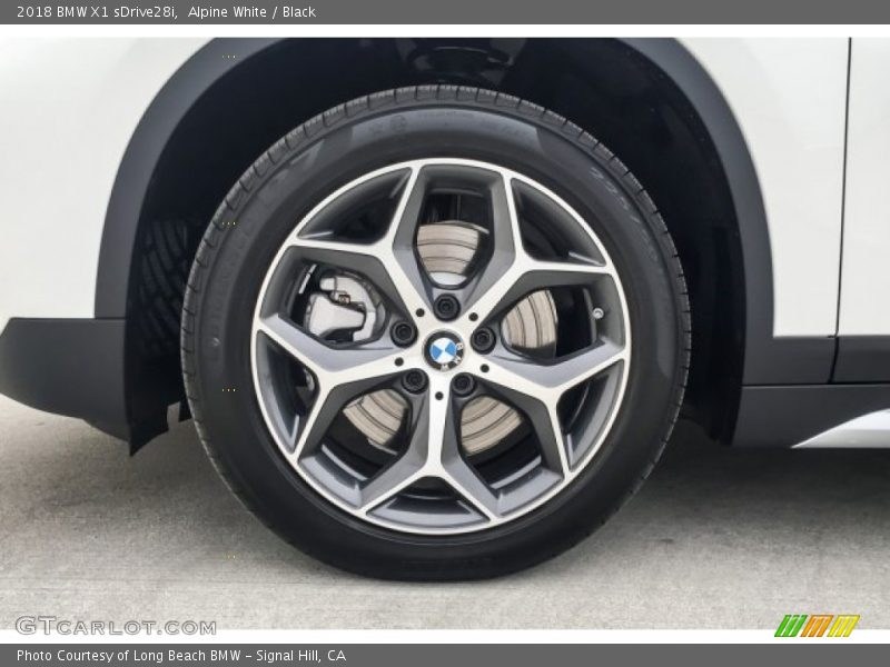 Alpine White / Black 2018 BMW X1 sDrive28i