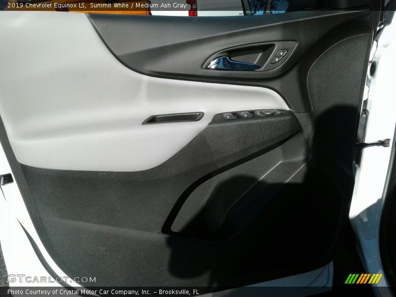 Summit White / Medium Ash Gray 2019 Chevrolet Equinox LS