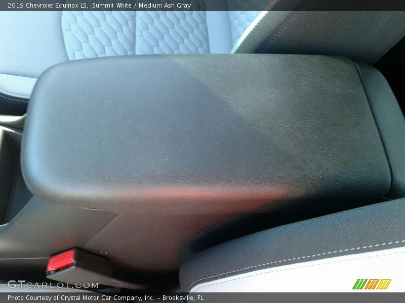 Summit White / Medium Ash Gray 2019 Chevrolet Equinox LS