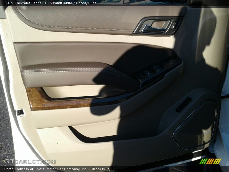 Summit White / Cocoa/Dune 2019 Chevrolet Tahoe LT