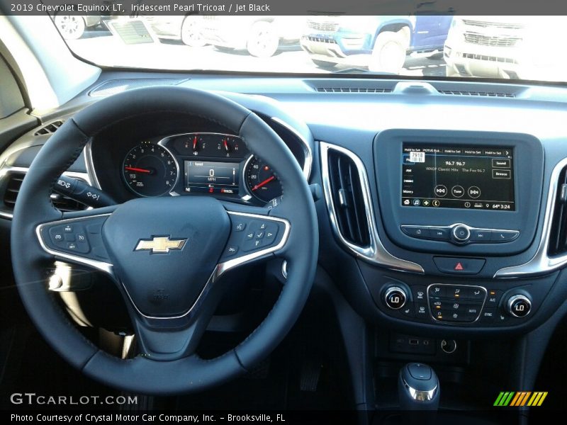 Iridescent Pearl Tricoat / Jet Black 2019 Chevrolet Equinox LT
