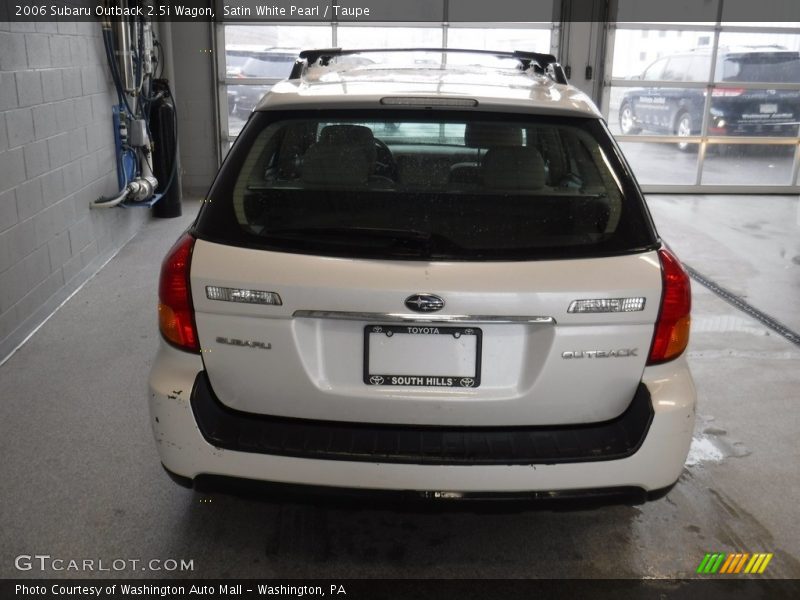 Satin White Pearl / Taupe 2006 Subaru Outback 2.5i Wagon