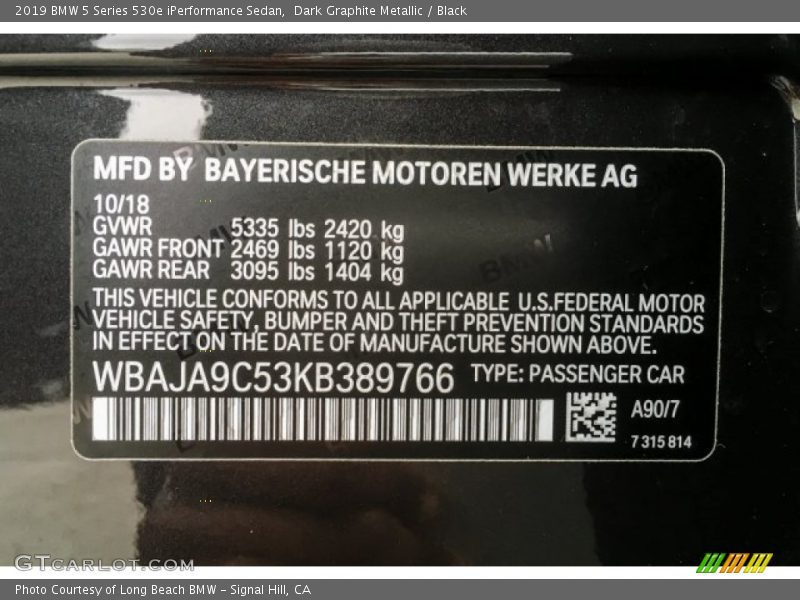 Dark Graphite Metallic / Black 2019 BMW 5 Series 530e iPerformance Sedan