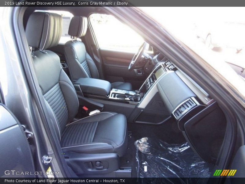 Front Seat of 2019 Discovery HSE Luxury