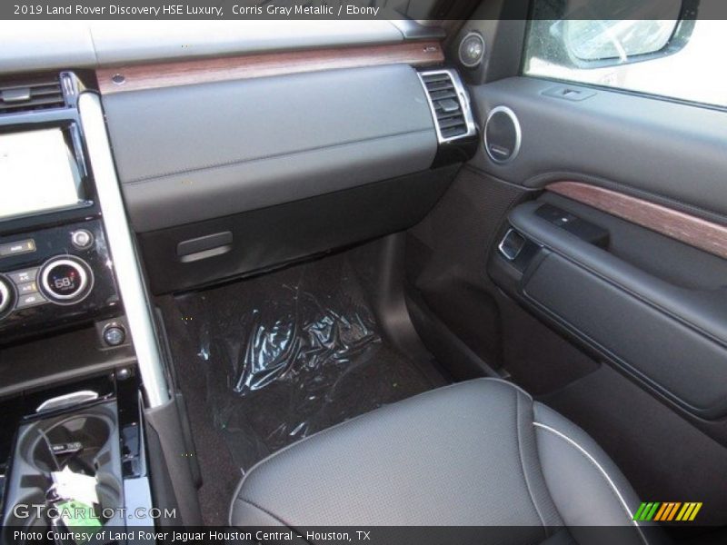 Corris Gray Metallic / Ebony 2019 Land Rover Discovery HSE Luxury