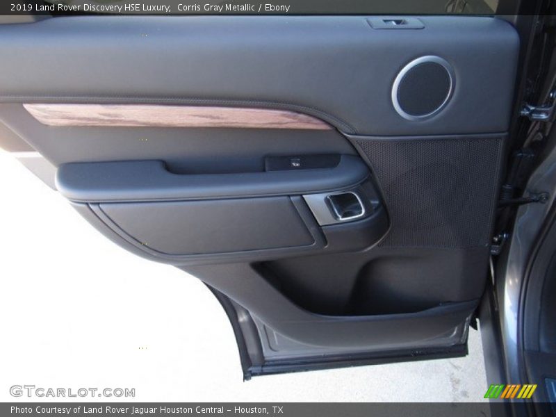 Door Panel of 2019 Discovery HSE Luxury