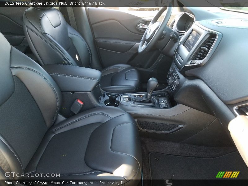 Bright White / Black 2019 Jeep Cherokee Latitude Plus