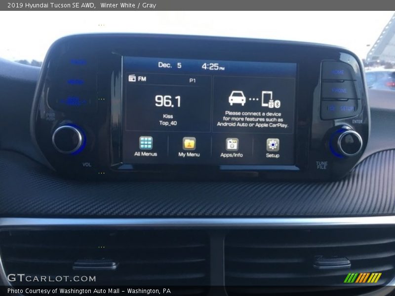 Winter White / Gray 2019 Hyundai Tucson SE AWD