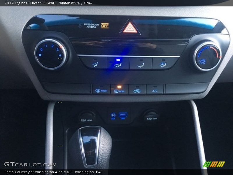 Winter White / Gray 2019 Hyundai Tucson SE AWD