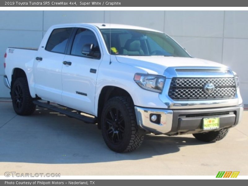 Super White / Graphite 2019 Toyota Tundra SR5 CrewMax 4x4