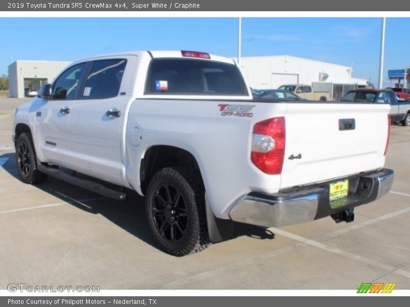 Super White / Graphite 2019 Toyota Tundra SR5 CrewMax 4x4