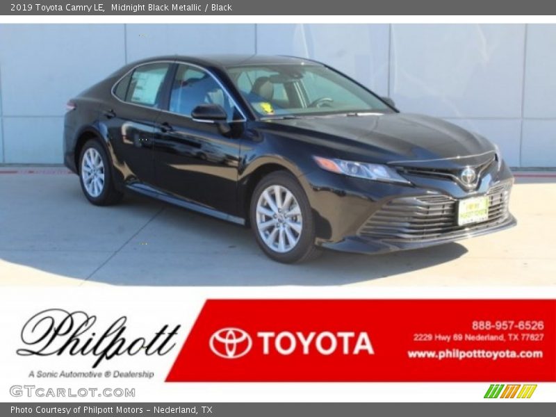Midnight Black Metallic / Black 2019 Toyota Camry LE