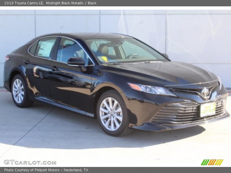 Midnight Black Metallic / Black 2019 Toyota Camry LE