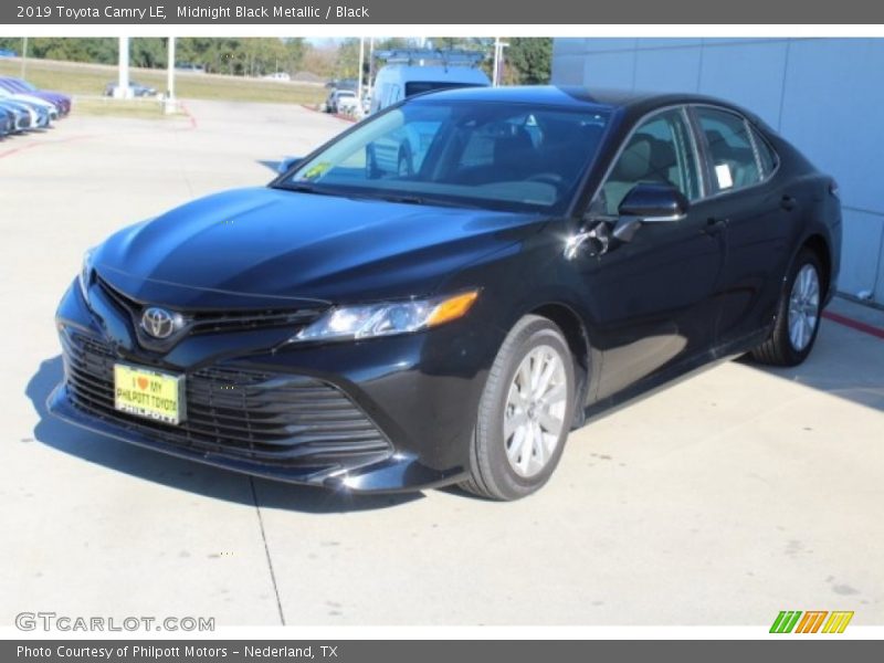 Midnight Black Metallic / Black 2019 Toyota Camry LE
