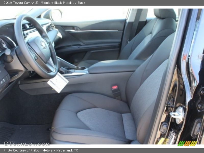 Midnight Black Metallic / Black 2019 Toyota Camry LE