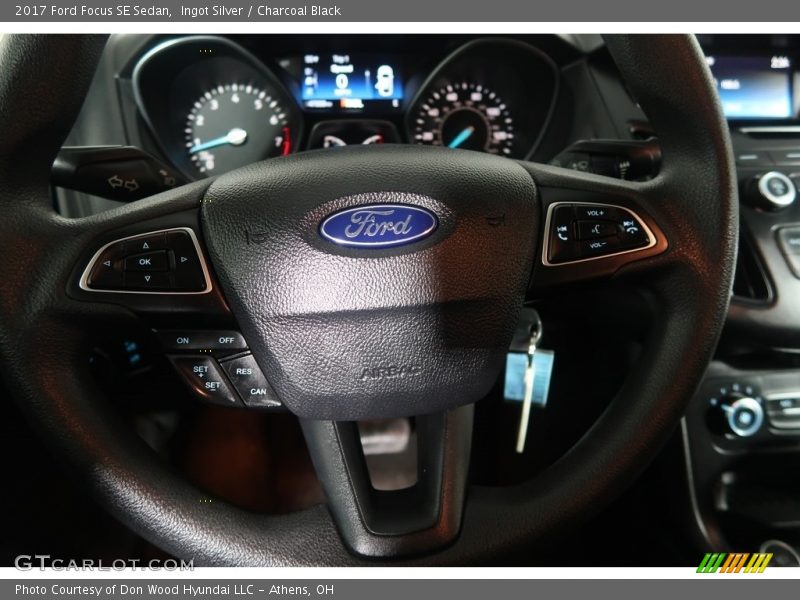 Ingot Silver / Charcoal Black 2017 Ford Focus SE Sedan