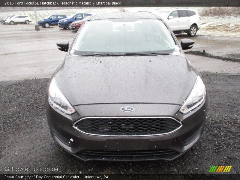 Magnetic Metallic / Charcoal Black 2015 Ford Focus SE Hatchback