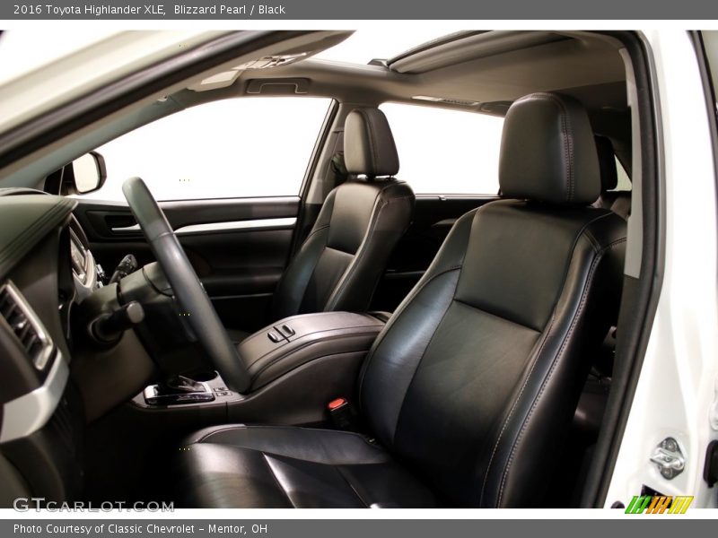 Blizzard Pearl / Black 2016 Toyota Highlander XLE