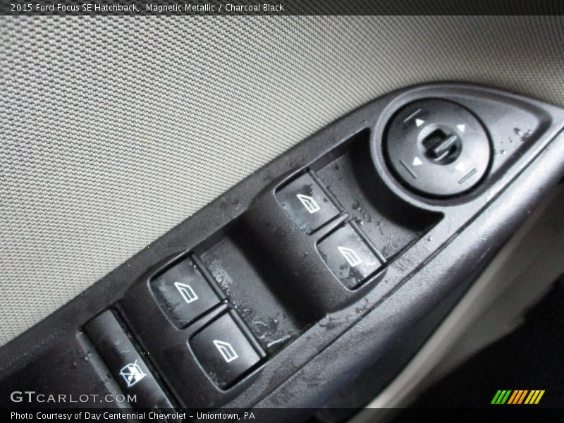 Magnetic Metallic / Charcoal Black 2015 Ford Focus SE Hatchback