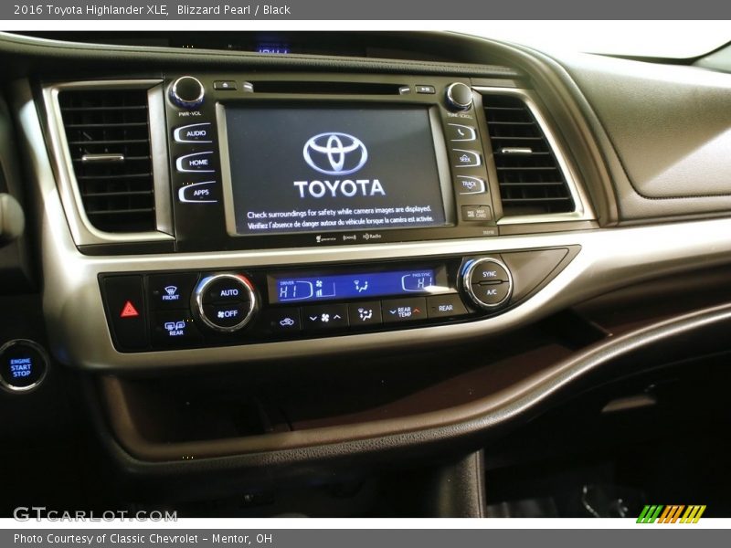 Blizzard Pearl / Black 2016 Toyota Highlander XLE