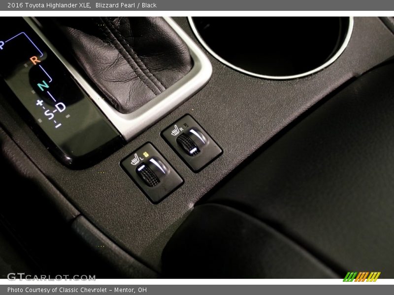 Blizzard Pearl / Black 2016 Toyota Highlander XLE