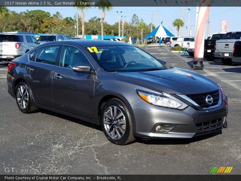 Gun Metallic / Charcoal 2017 Nissan Altima 2.5 SL