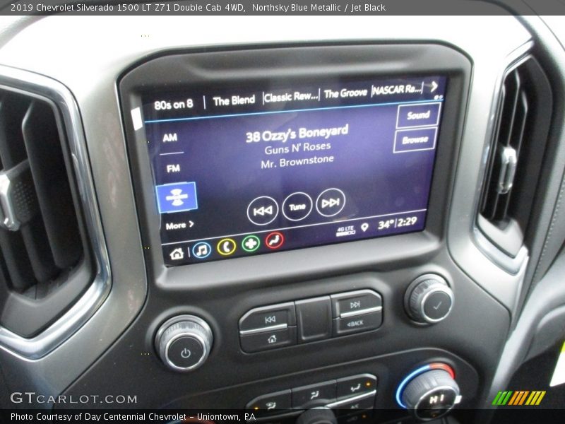 Controls of 2019 Silverado 1500 LT Z71 Double Cab 4WD