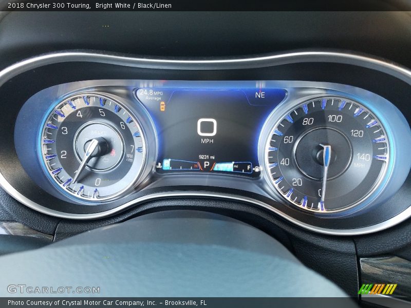 Bright White / Black/Linen 2018 Chrysler 300 Touring