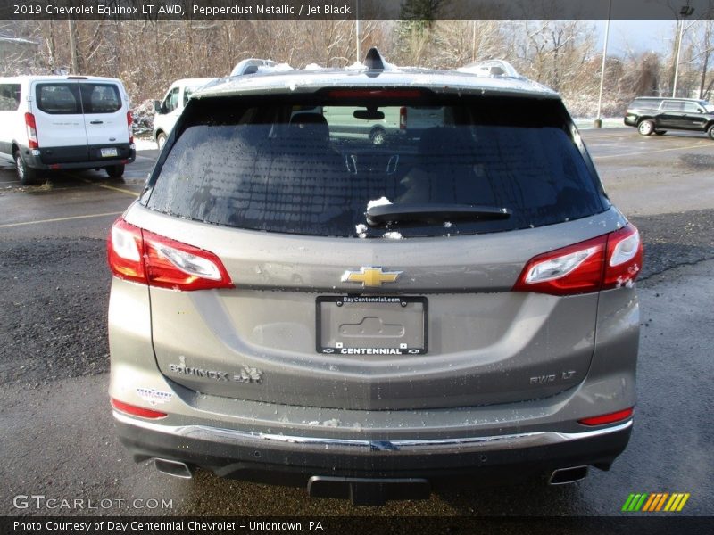 Pepperdust Metallic / Jet Black 2019 Chevrolet Equinox LT AWD