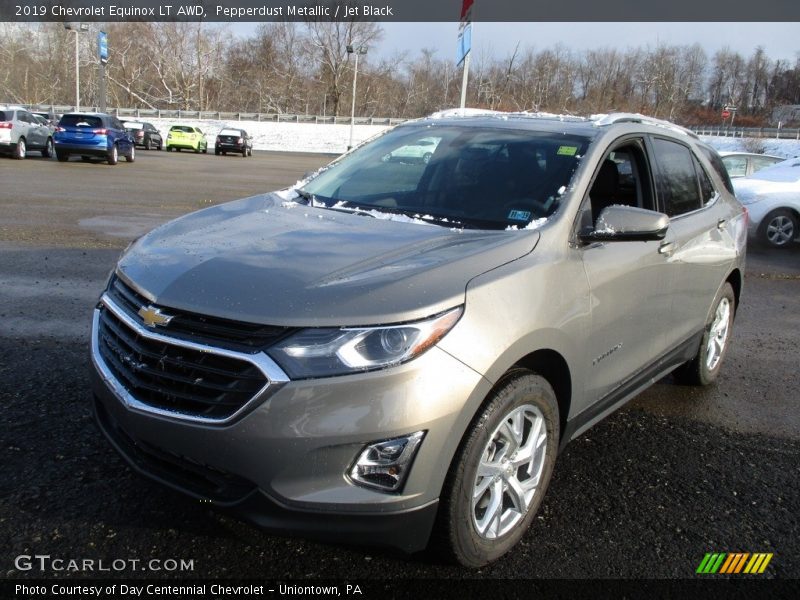 Pepperdust Metallic / Jet Black 2019 Chevrolet Equinox LT AWD