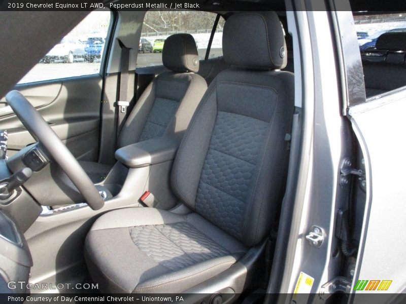 Pepperdust Metallic / Jet Black 2019 Chevrolet Equinox LT AWD