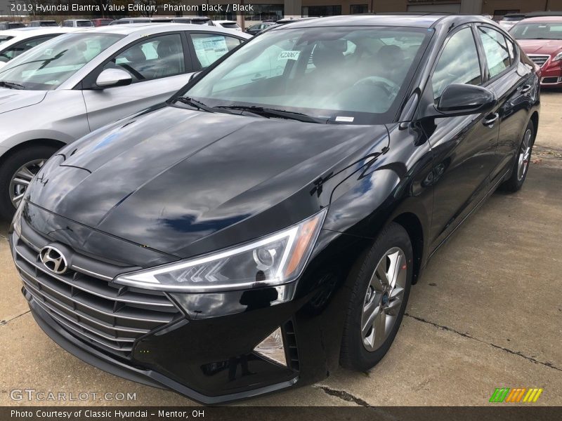 Phantom Black / Black 2019 Hyundai Elantra Value Edition
