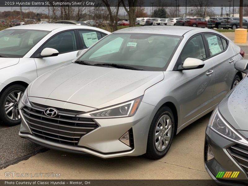 Symphony Silver / Gray 2019 Hyundai Elantra SE