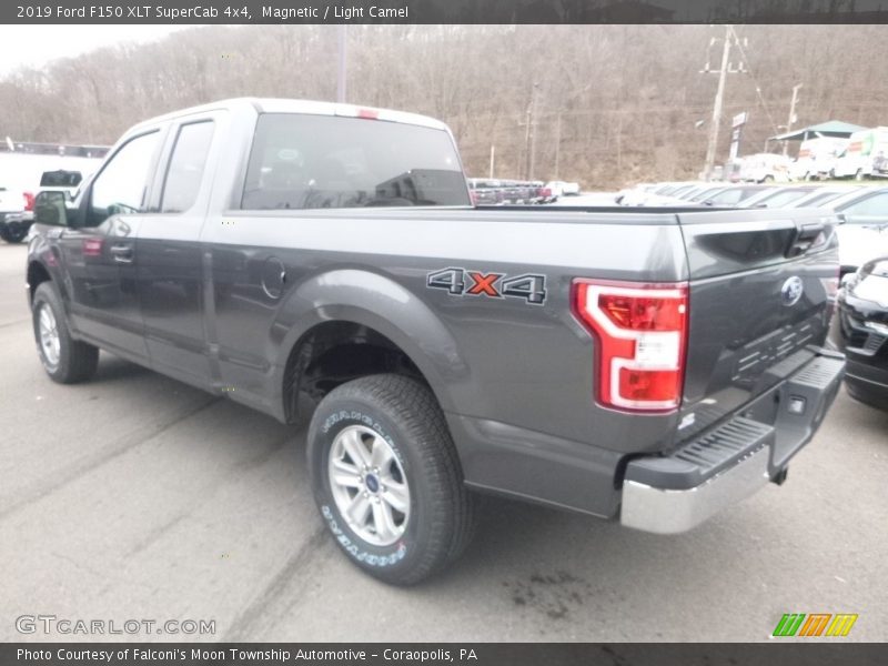 Magnetic / Light Camel 2019 Ford F150 XLT SuperCab 4x4