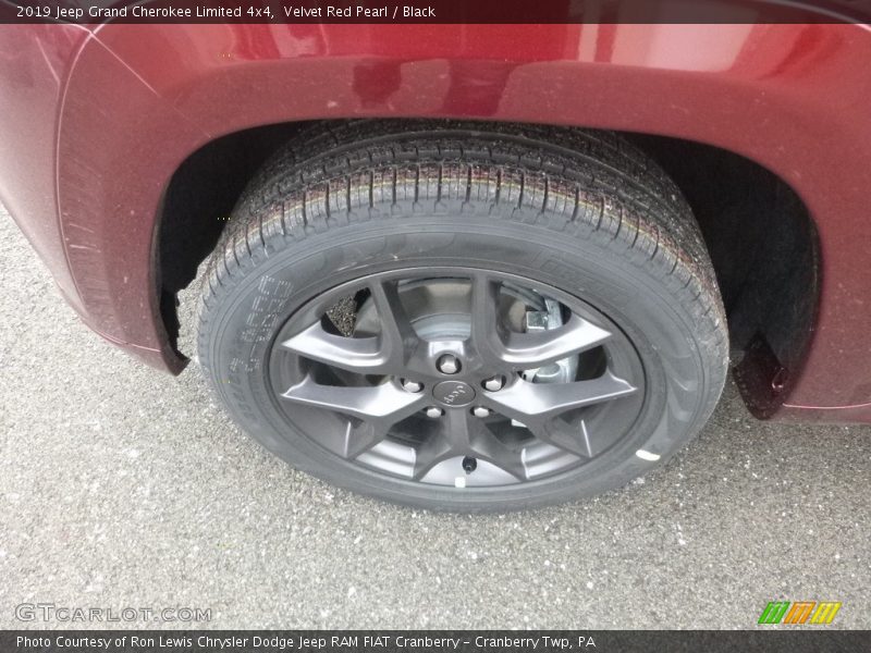 Velvet Red Pearl / Black 2019 Jeep Grand Cherokee Limited 4x4