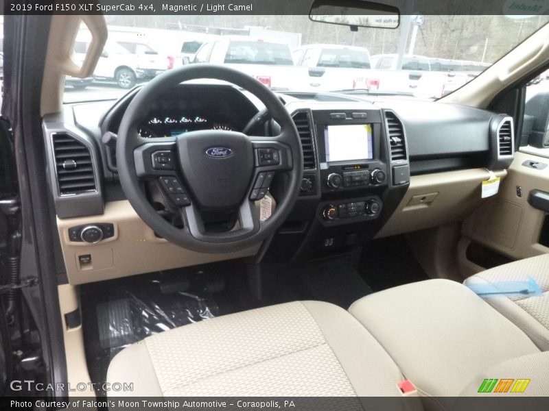  2019 F150 XLT SuperCab 4x4 Light Camel Interior